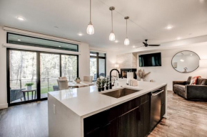 River West Ptarmigan Peak Condo - Upscale Riverfront Retreat Silverthorne